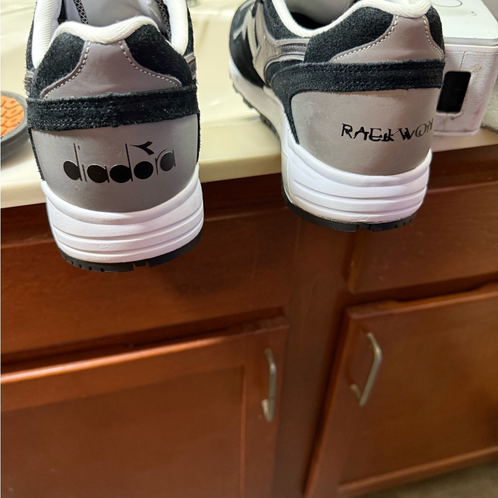 Diadora N9002 Raekwon Galaxy ๐ Black and White Men's Sneakers ๐ค๐ค๐ฌ ๐๐ค - Picture 3 of 17